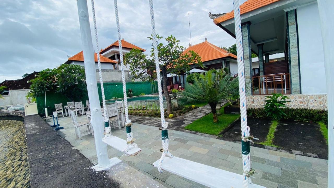 Juan Beach Bungalow Batununggul Exterior photo